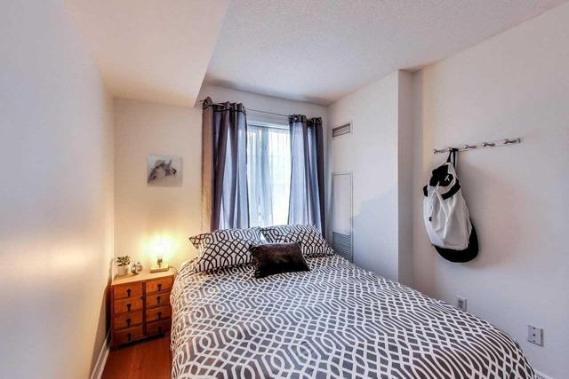 110 - 66 Douro St, Townhouse with 1 bedrooms, 1 bathrooms and 1 parking in Toronto ON | Image 11