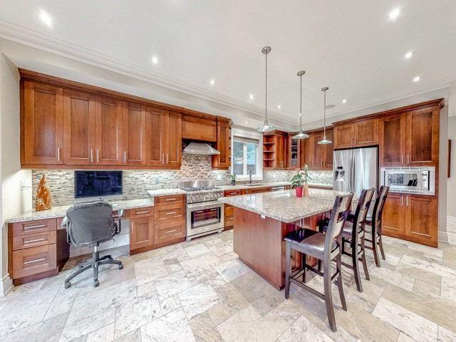 857 6th St, House detached with 4 bedrooms, 5 bathrooms and 4 parking in Mississauga ON | Image 4
