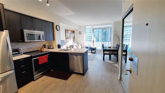 1009 - 30 Roehampton Ave, Condo with 1 bedrooms, 1 bathrooms and 1 parking in Toronto ON | Image 19