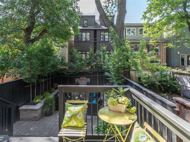 29 Hillsboro Ave, House semidetached with 2 bedrooms, 3 bathrooms and 0 parking in Toronto ON | Image 13