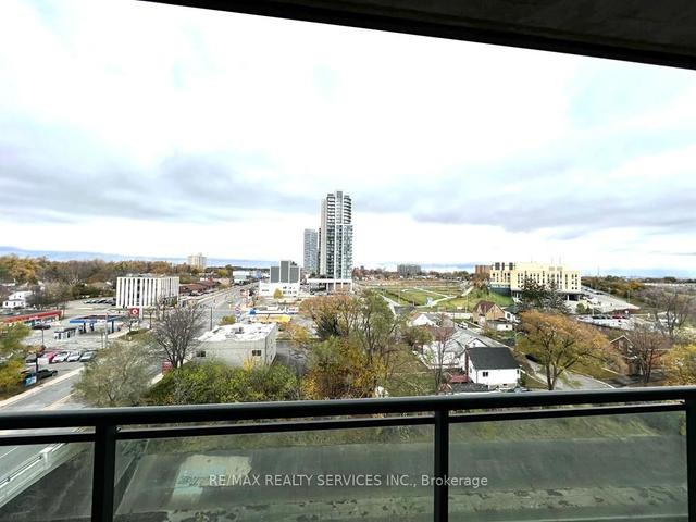 709 - 100 John St, Condo with 1 bedrooms, 1 bathrooms and 1 parking in Brampton ON | Image 5