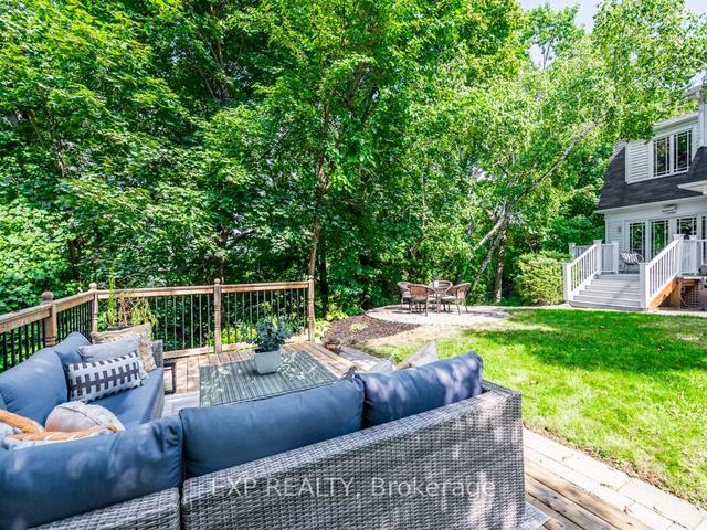 9 Humbercrest Pt, House detached with 4 bedrooms, 4 bathrooms and 4 parking in Toronto ON | Image 27