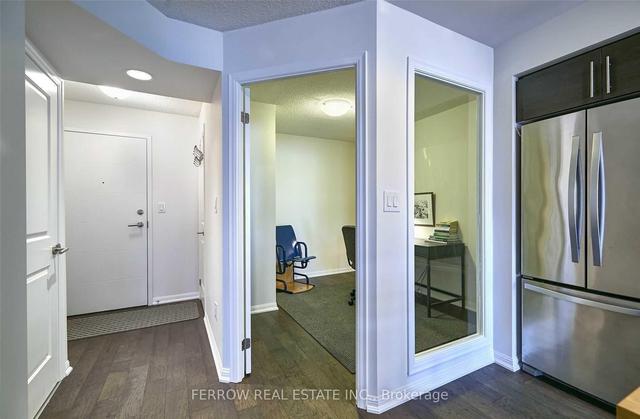 716 - 400 Adelaide St E, Condo with 1 bedrooms, 2 bathrooms and 1 parking in Toronto ON | Image 3