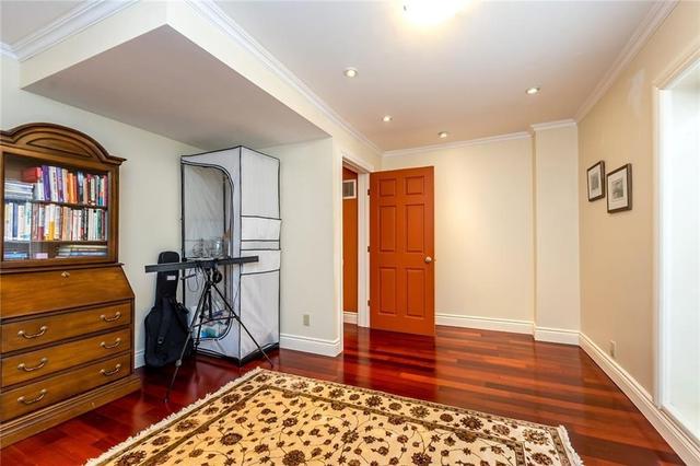 14 Bold Street, Condo with 3 bedrooms, 1 bathrooms and 3 parking in Hamilton ON | Image 9