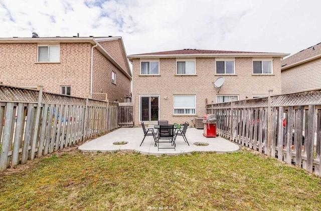 80 Tiller Tr, House semidetached with 3 bedrooms, 4 bathrooms and 5 parking in Brampton ON | Image 6