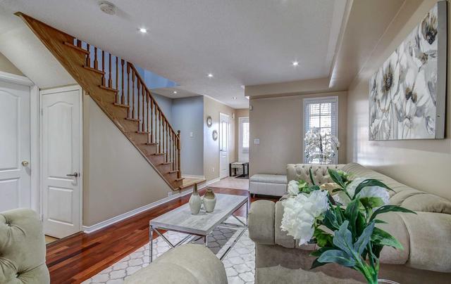 32 Saddleback Sq, House semidetached with 3 bedrooms, 3 bathrooms and 3 parking in Brampton ON | Image 22