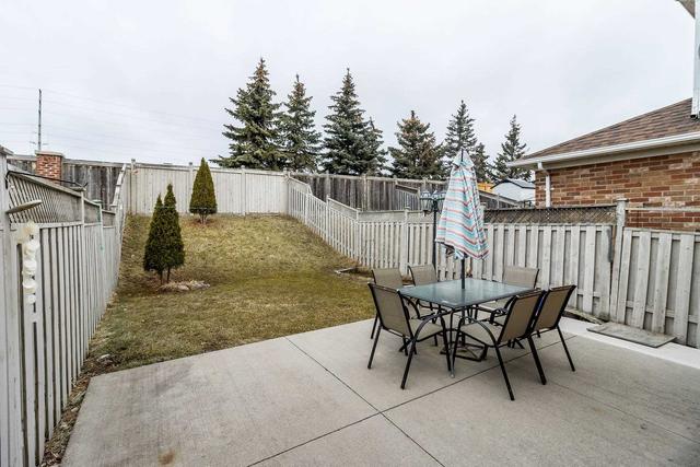 28 Secord Cres, House semidetached with 3 bedrooms, 3 bathrooms and 4 parking in Brampton ON | Image 27