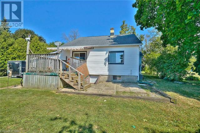 1141 Ridge Road, House detached with 3 bedrooms, 1 bathrooms and null parking in Fort Erie ON | Image 24
