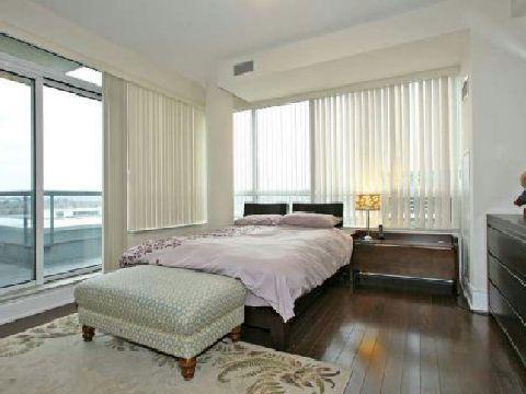 lph9 - 50 Clegg Rd, Condo with 2 bedrooms, 2 bathrooms and 2 parking in Markham ON | Image 5