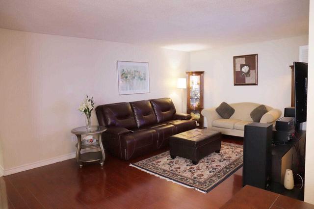 3009 - 1 Massey Sq, Condo with 2 bedrooms, 1 bathrooms and 1 parking in Toronto ON | Image 11