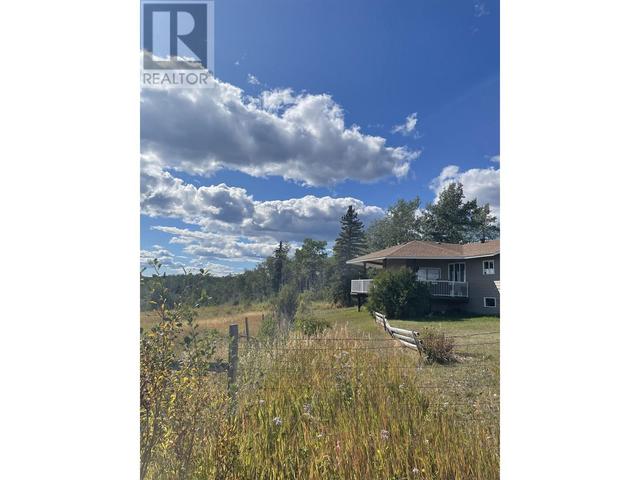 4406 Brown Road, House detached with 4 bedrooms, 2 bathrooms and null parking in Bulkley Nechako E BC | Image 9