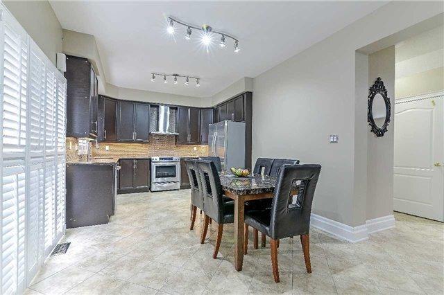 7 Briardale Rd, House detached with 4 bedrooms, 4 bathrooms and 4 parking in Brampton ON | Image 7