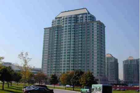 2108 - 11 Lee Centre Dr, Condo with 1 bedrooms, 1 bathrooms and 1 parking in Toronto ON | Image 1