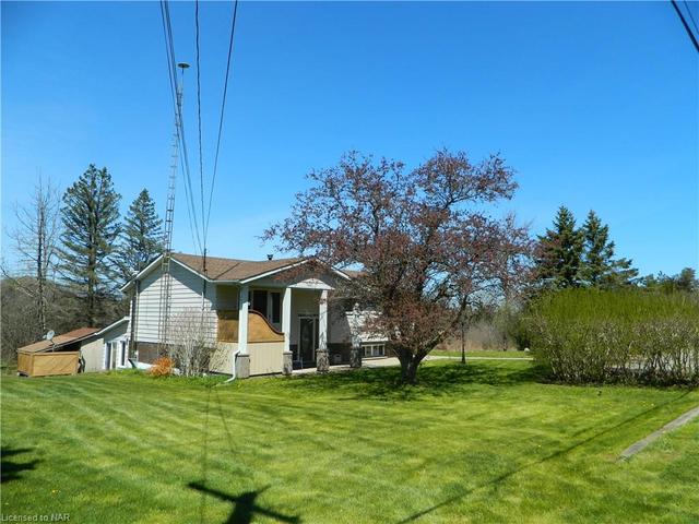 883 Ridge Rd N Road, House detached with 3 bedrooms, 1 bathrooms and 6 parking in Fort Erie ON | Image 34