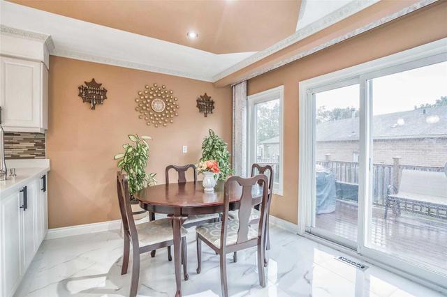 157 Hupfield Tr, House detached with 4 bedrooms, 4 bathrooms and 6 parking in Toronto ON | Image 2