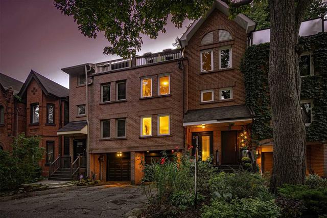 216 Berkeley St, House attached with 3 bedrooms, 2 bathrooms and 3 parking in Toronto ON | Image 21
