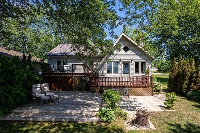 2592 Lakeshore Road, House detached with 4 bedrooms, 1 bathrooms and 4 parking in Haldimand County ON | Image 39