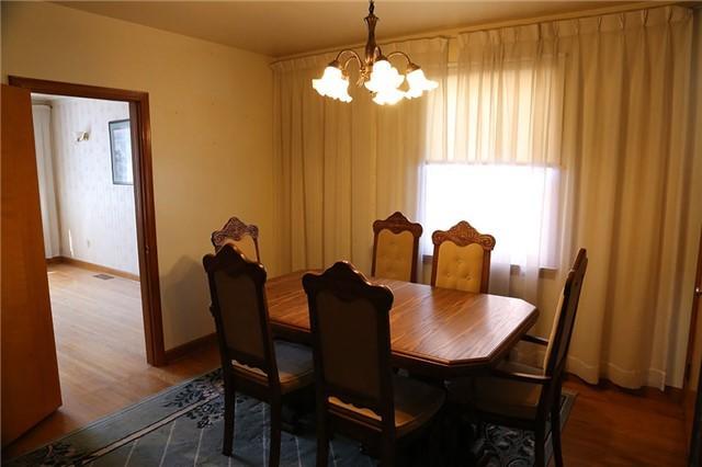 335 Central Park Blvd S, House detached with 3 bedrooms, 1 bathrooms and 1 parking in Oshawa ON | Image 6