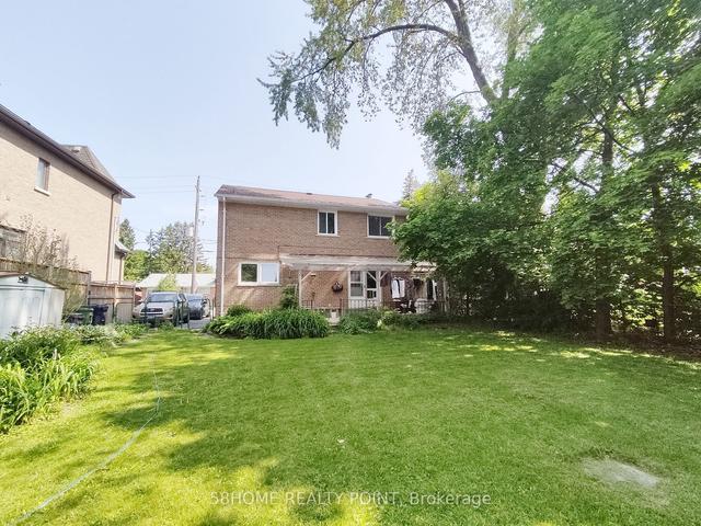 145 Yorkview Dr, House detached with 4 bedrooms, 2 bathrooms and 3 parking in Toronto ON | Image 37