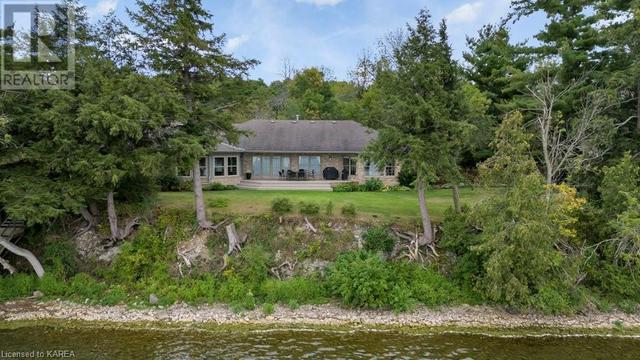 873 North Shore Road, House detached with 3 bedrooms, 2 bathrooms and 10 parking in Frontenac Islands ON | Image 10