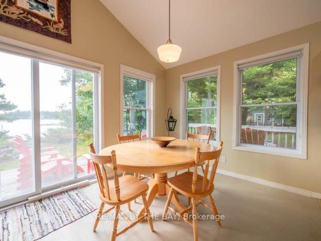 15574 Georgian Bay Shore, House detached with 4 bedrooms, 2 bathrooms and 0 parking in Georgian Bay ON | Image 9