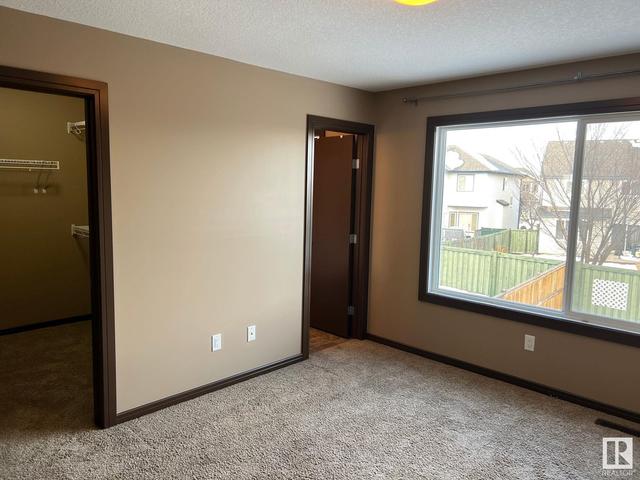 11904 22 Av Sw, House semidetached with 3 bedrooms, 2 bathrooms and null parking in Edmonton AB | Image 3