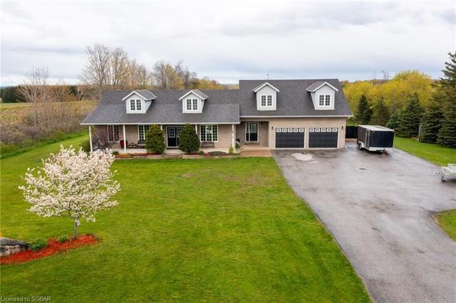 7171 2 Concession Road, House detached with 6 bedrooms, 4 bathrooms and 10 parking in Adjala Tosorontio ON | Image 2