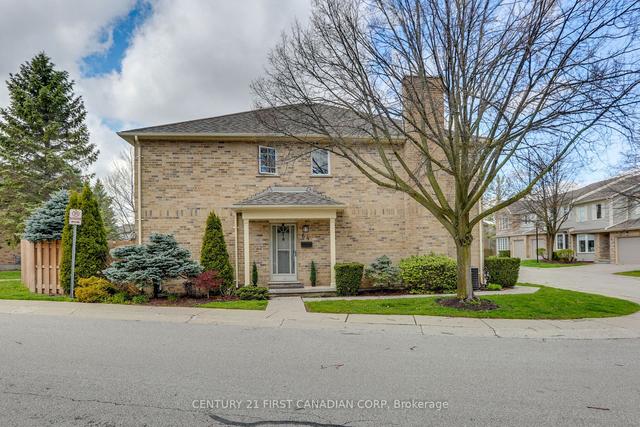 64 - 10 Rossmore Crt, Townhouse with 3 bedrooms, 4 bathrooms and 2 parking in London ON | Image 35