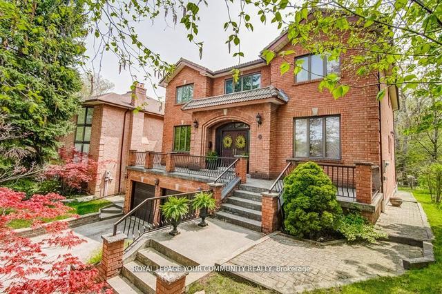 5 Weston Wood Rd, House detached with 4 bedrooms, 5 bathrooms and 8 parking in Toronto ON | Image 1