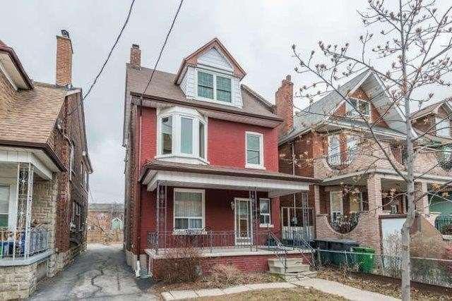 upper - 214 Lauder Ave, House detached with 3 bedrooms, 2 bathrooms and 1 parking in Toronto ON | Image 9