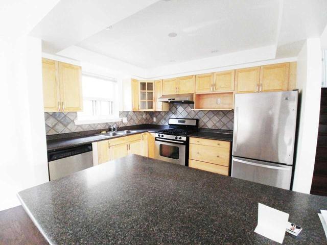 upper - 20 Ravenview Dr, House detached with 3 bedrooms, 1 bathrooms and 2 parking in Toronto ON | Image 13