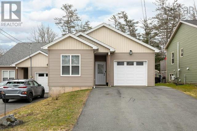 33 Pinehill Drive, House semidetached with 3 bedrooms, 2 bathrooms and null parking in East Hants NS | Image 1