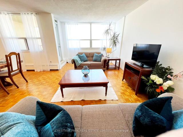 1002 - 551 The West Mall, Condo with 2 bedrooms, 1 bathrooms and 1 parking in Toronto ON | Image 3