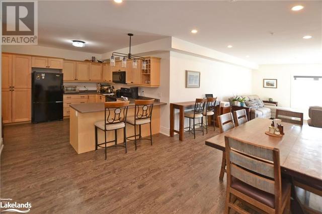 307 - 11 Salt Dock Road, Condo with 2 bedrooms, 2 bathrooms and 1 parking in Parry Sound ON | Image 2