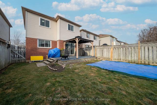 27 John Walter Cres, House detached with 3 bedrooms, 3 bathrooms and 5.5 parking in Clarington ON | Image 24