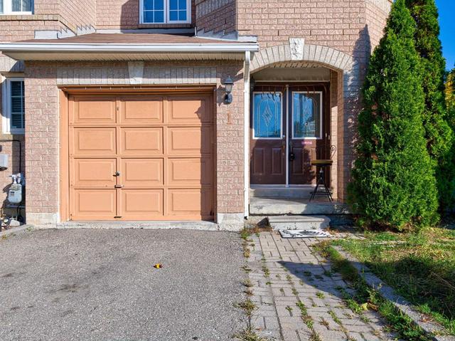 1 Kenwood Dr S, Townhouse with 3 bedrooms, 3 bathrooms and 2 parking in Brampton ON | Image 4