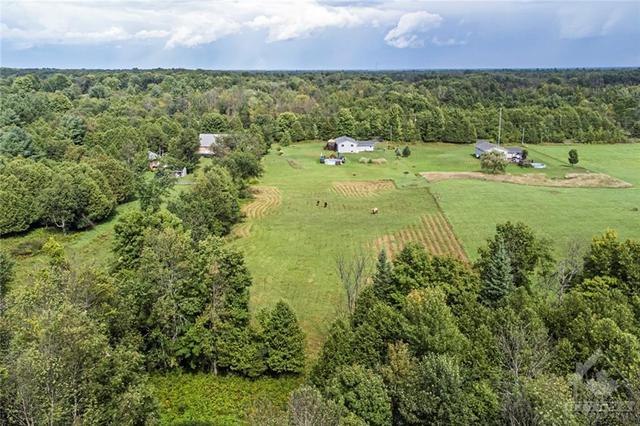 273 Concession 11a Road, House detached with 3 bedrooms, 2 bathrooms and 8 parking in Lanark Highlands ON | Image 29