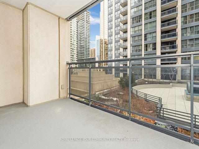 310 - 28 Hollywood Ave, Condo with 1 bedrooms, 1 bathrooms and 1 parking in Toronto ON | Image 25