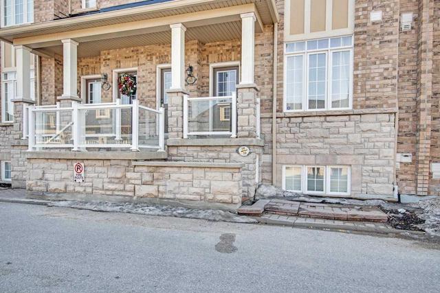 50 Lovegrove Lane, Townhouse with 2 bedrooms, 2 bathrooms and 1 parking in Ajax ON | Image 2