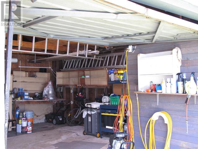 Garage Interior | Image 42