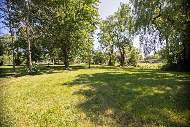 8388 #3 Highway, House detached with 2 bedrooms, 1 bathrooms and 11 parking in Haldimand County ON | Image 19