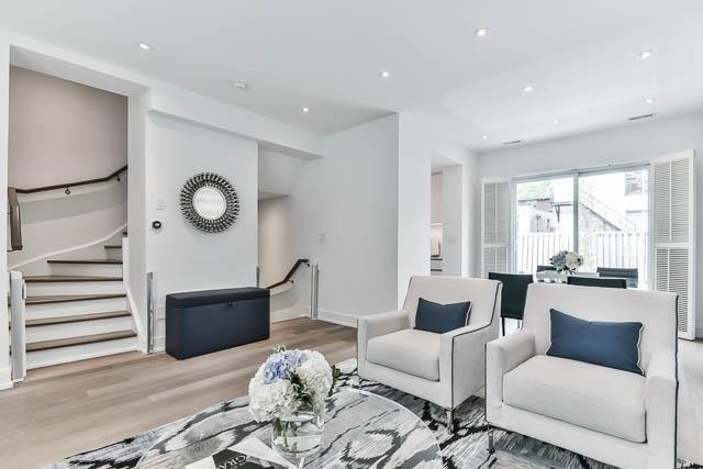 Th3 - 379 Madison Ave, Townhouse with 3 bedrooms, 3 bathrooms and 2 parking in Toronto ON | Image 4