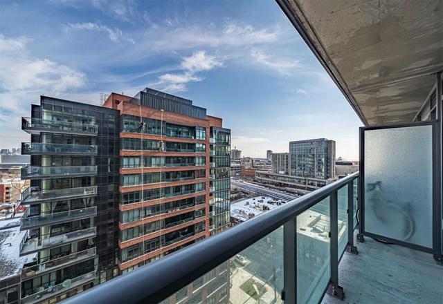 1205 - 36 Lisgar St, Condo with 1 bedrooms, 1 bathrooms and 0 parking in Toronto ON | Image 3