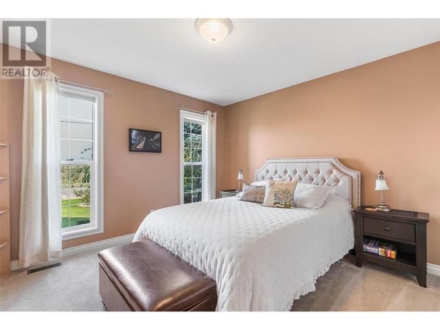 1429 - 1409 Teasdale Road, Home with 5 bedrooms, 3 bathrooms and 2 parking in Kelowna BC | Image 27