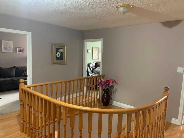 20 Billancourt Cres, House detached with 4 bedrooms, 3 bathrooms and 6 parking in Brampton ON | Image 7