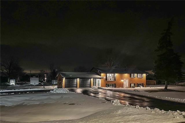 7495 Hwy 20 Highway, House detached with 4 bedrooms, 2 bathrooms and 8 parking in West Lincoln ON | Image 39