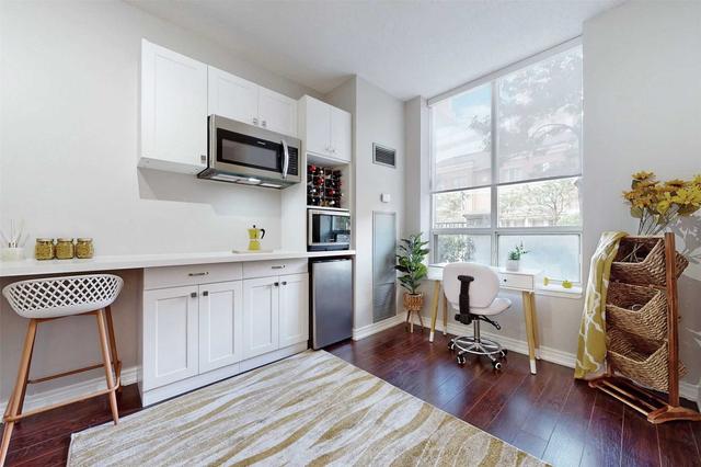 112 - 25 Times Ave, Condo with 0 bedrooms, 1 bathrooms and 1 parking in Markham ON | Image 2