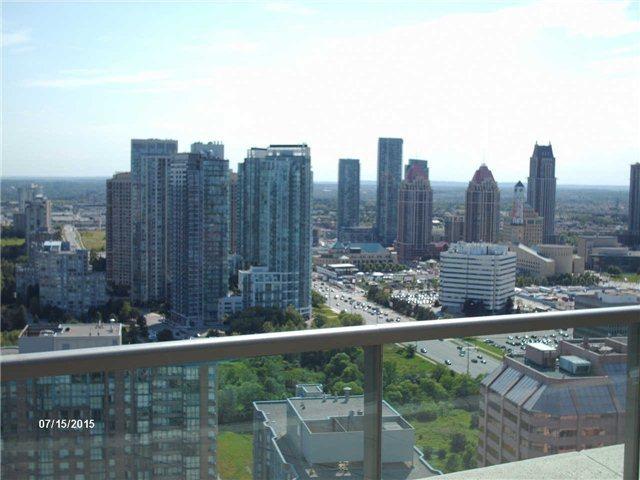 1108 - 208 Enfield Pl, Condo with 2 bedrooms, 2 bathrooms and 1 parking in Mississauga ON | Image 15