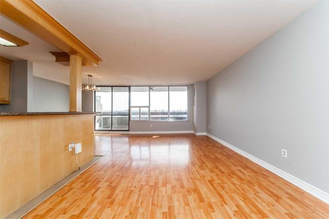 709 - 11 Wincott Dr, Condo with 3 bedrooms, 1 bathrooms and 2 parking in Toronto ON | Image 3