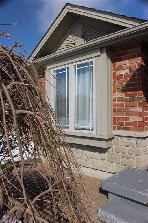 46 Savannah Ridge, House semidetached with 2 bedrooms, 2 bathrooms and null parking in Brant ON | Image 3